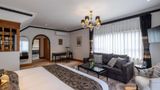 Hana Lodge Suite