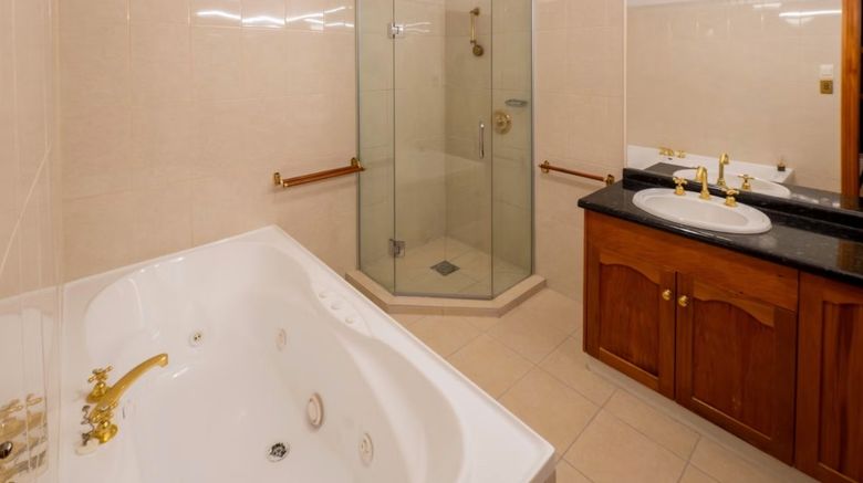 <b>Hana Lodge Room</b>. Images powered by <a href="https://www.leonardoworldwide.com/" title="Leonardo Worldwide" target="_blank">Leonardo</a>.