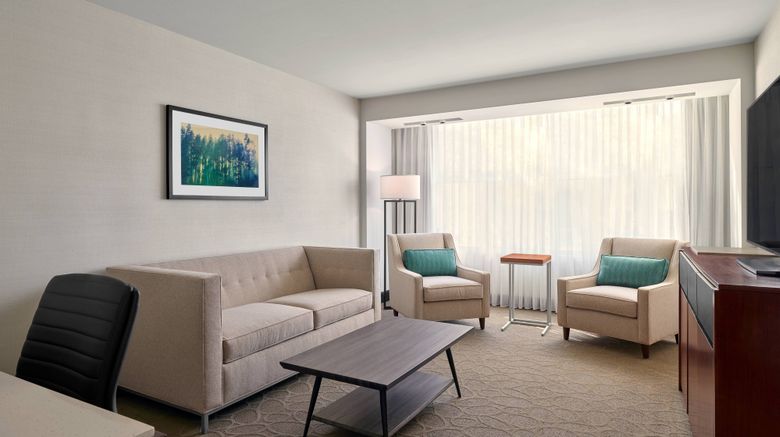 <b>Delta Hotels Milwaukee Northwest Suite</b>. Images powered by <a href="https://www.leonardoworldwide.com/" title="Leonardo Worldwide" target="_blank">Leonardo</a>.