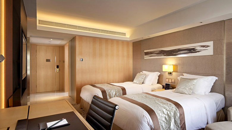 <b>The Royal Garden Hong Kong Room</b>. Images powered by <a href="https://www.leonardoworldwide.com/" title="Leonardo Worldwide" target="_blank">Leonardo</a>.