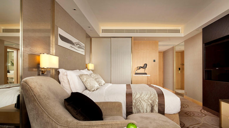 <b>The Royal Garden Hong Kong Room</b>. Images powered by <a href="https://www.leonardoworldwide.com/" title="Leonardo Worldwide" target="_blank">Leonardo</a>.