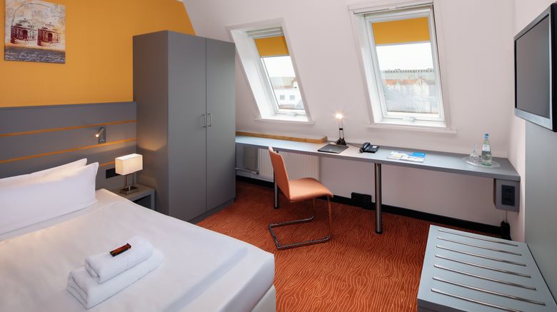 <b>VCH by TOP Hotel Dietrich Bonhoeffer Room</b>. Images powered by <a href="https://www.leonardoworldwide.com/" title="Leonardo Worldwide" target="_blank">Leonardo</a>.