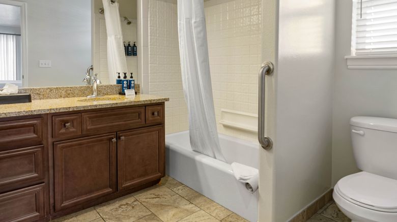 <b>WorldMark Midway Room</b>. Images powered by <a href="https://www.leonardoworldwide.com/" title="Leonardo Worldwide" target="_blank">Leonardo</a>.