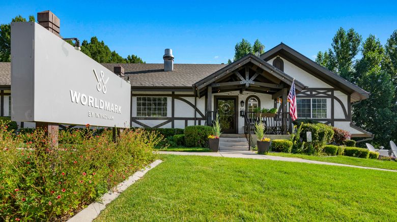 WorldMark Midway Exterior. Images powered by <a href="https://www.leonardoworldwide.com" target="_blank" rel="noopener">Leonardo</a>.