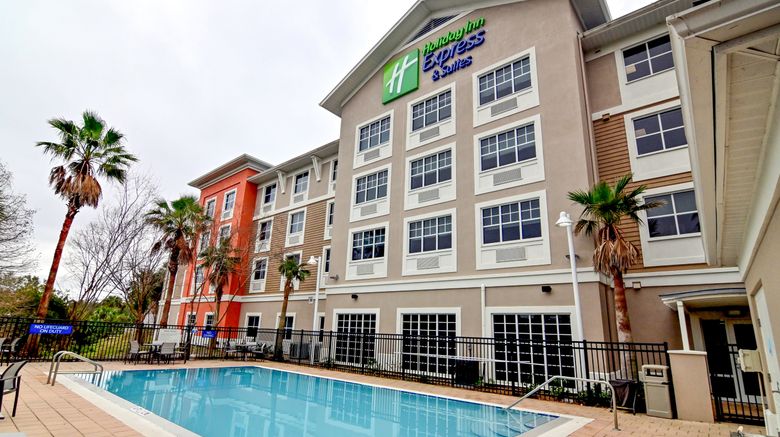 <b>Holiday Inn Express Palm Coast I-95 Pool</b>. Images powered by <a href="https://www.leonardoworldwide.com/" title="Leonardo Worldwide" target="_blank">Leonardo</a>.