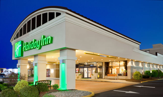 Holiday Inn South Plainfield Exterior