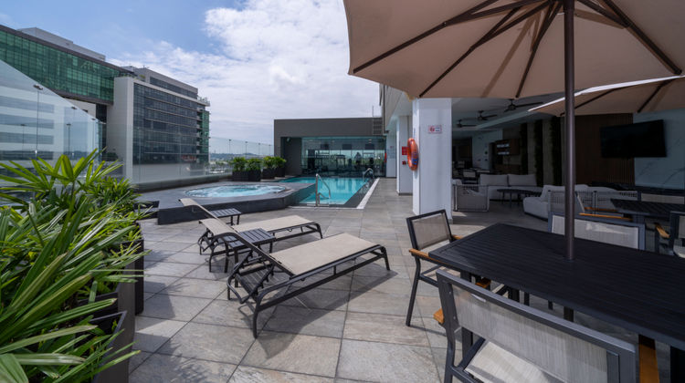 Holiday Inn Guayaquil Airport Pool