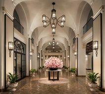 The Vinoy Resort & Golf Club, Autograph Lobby