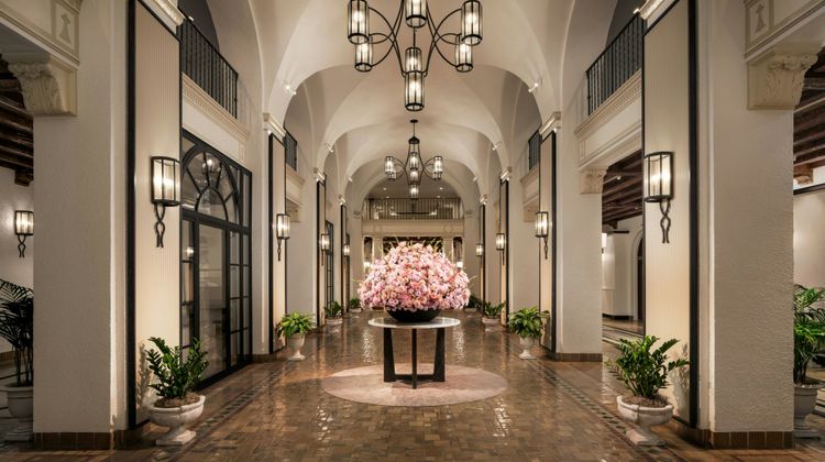 The Vinoy Resort & Golf Club, Autograph Lobby