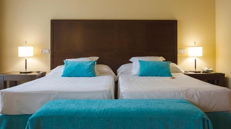 <b>Gran Hotel Ciudad de Barbastro Room</b>. Images powered by <a href="https://www.leonardoworldwide.com/" title="Leonardo Worldwide" target="_blank">Leonardo</a>.