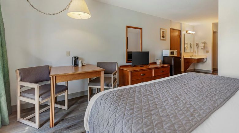 <b>Polynesian Hotel & Suites Room</b>. Images powered by <a href="https://www.leonardoworldwide.com/" title="Leonardo Worldwide" target="_blank">Leonardo</a>.