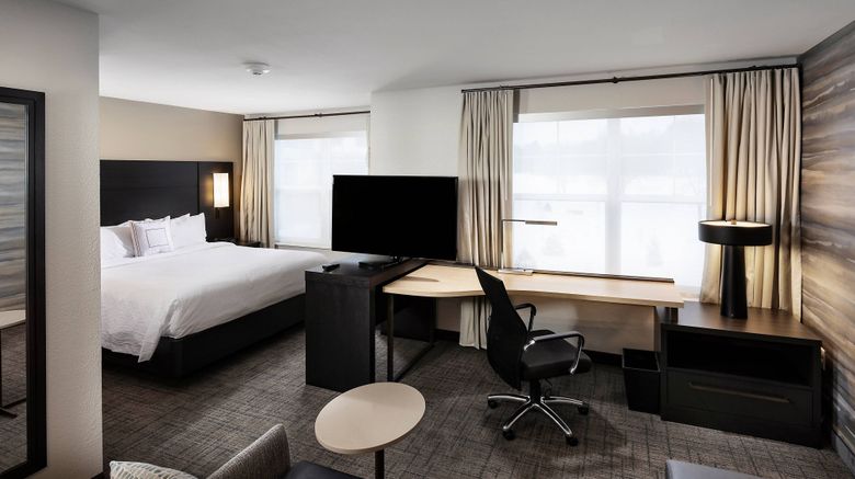 <b>Residence Inn Milwaukee Brookfield Suite</b>. Images powered by <a href="https://www.leonardoworldwide.com/" title="Leonardo Worldwide" target="_blank">Leonardo</a>.
