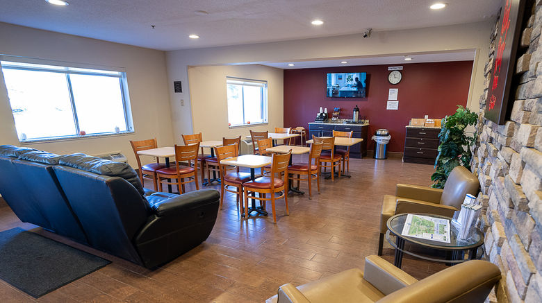 <b>Red Roof Inn & Suites Danville Lobby</b>. Images powered by <a href="https://www.leonardoworldwide.com/" title="Leonardo Worldwide" target="_blank">Leonardo</a>.