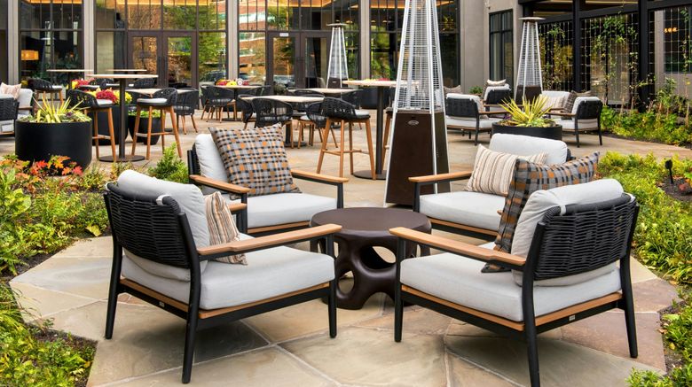 <b>Westchester Marriott Restaurant</b>. Images powered by <a href="https://www.leonardoworldwide.com/" title="Leonardo Worldwide" target="_blank">Leonardo</a>.