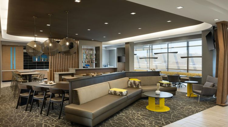 SpringHill Suites Newburgh Evansville Lobby