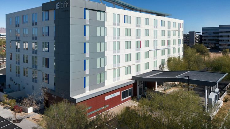 Aloft Phoenix Airport Exterior