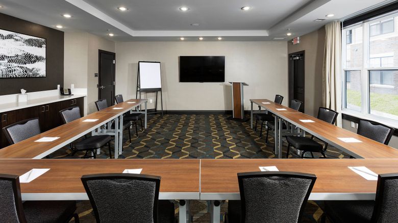 <b>Residence Inn Milwaukee Brookfield Meeting</b>. Images powered by <a href="https://www.leonardoworldwide.com/" title="Leonardo Worldwide" target="_blank">Leonardo</a>.