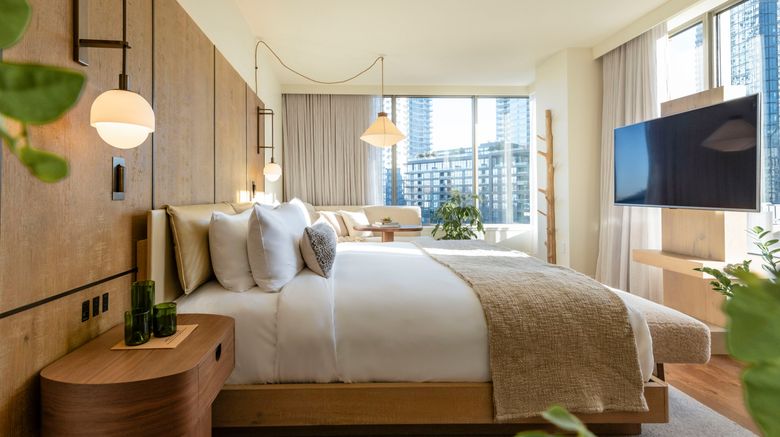<b>1 Hotel Seattle Suite</b>. Images powered by <a href="https://www.leonardoworldwide.com/" title="Leonardo Worldwide" target="_blank">Leonardo</a>.