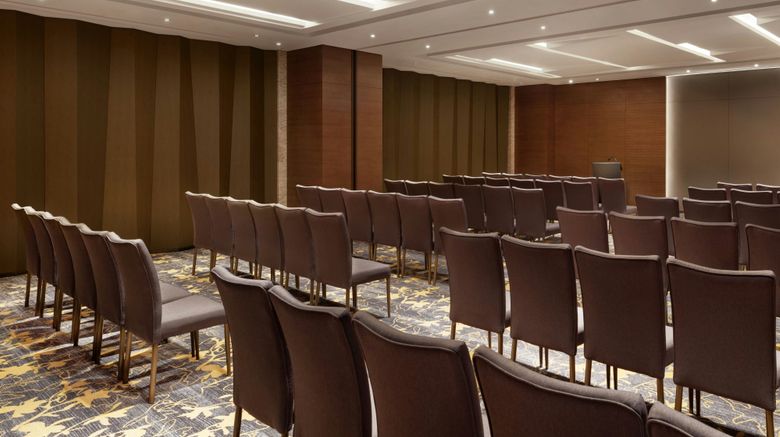 <b>Sheraton Hong Kong Tung Chung Hotel Meeting</b>. Images powered by <a href="https://www.leonardoworldwide.com/" title="Leonardo Worldwide" target="_blank">Leonardo</a>.