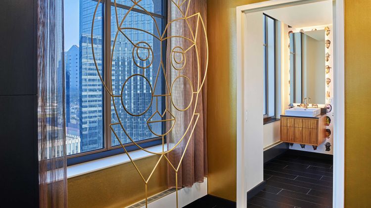 W Minneapolis - The Foshay Suite