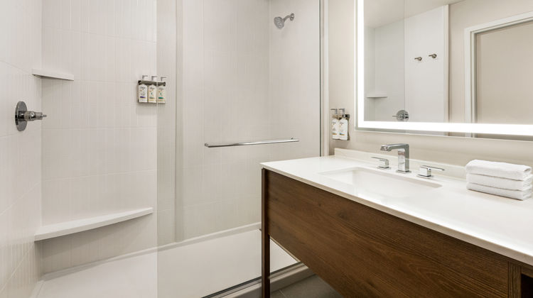 Staybridge Stes Medical Center Room