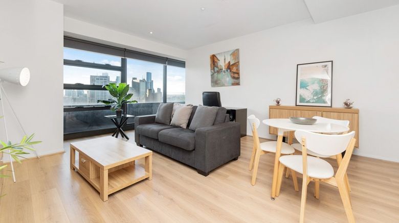 <b>Southbank Apartments Eureka Tower Room</b>. Images powered by <a href="https://www.leonardoworldwide.com/" title="Leonardo Worldwide" target="_blank">Leonardo</a>.