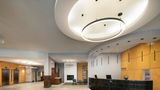 Courtyard by Marriott Montreal Airport Lobby