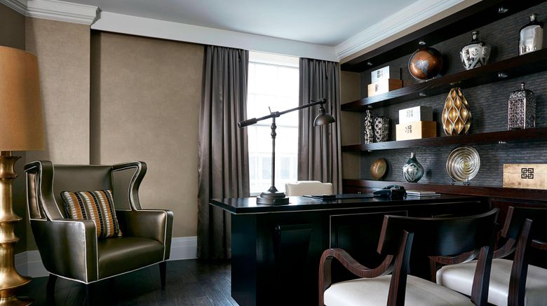<b>The Mayflower Hotel Autograph Collection Suite</b>. Images powered by <a href="https://www.leonardoworldwide.com/" title="Leonardo Worldwide" target="_blank">Leonardo</a>.