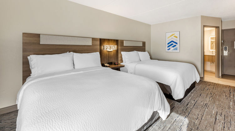 Holiday Inn Express Crestwood Room