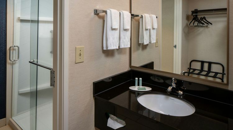 Fairfield Inn & Suites Jackson Airport Room