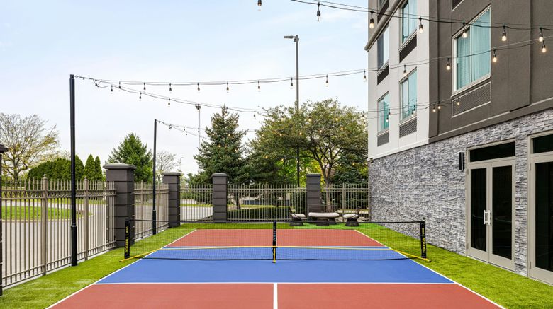<b>Four Points by Sheraton Columbus-Polaris Recreation</b>. Images powered by <a href="https://www.leonardoworldwide.com/" title="Leonardo Worldwide" target="_blank">Leonardo</a>.