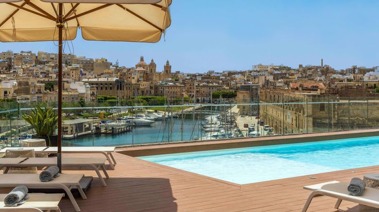 <b>Cugo Gran Macina Grand Harbour Pool</b>. Images powered by <a href="https://www.leonardoworldwide.com/" title="Leonardo Worldwide" target="_blank">Leonardo</a>.