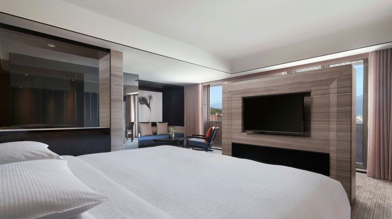 <b>Sheraton Taitung Hotel Suite</b>. Images powered by <a href="https://www.leonardoworldwide.com/" title="Leonardo Worldwide" target="_blank">Leonardo</a>.
