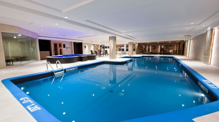 Sheraton Laval Hotel Pool