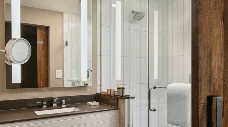 <b>Epicurean Hotel, Autograph Collection Room</b>. Images powered by <a href="https://www.leonardoworldwide.com/" title="Leonardo Worldwide" target="_blank">Leonardo</a>.
