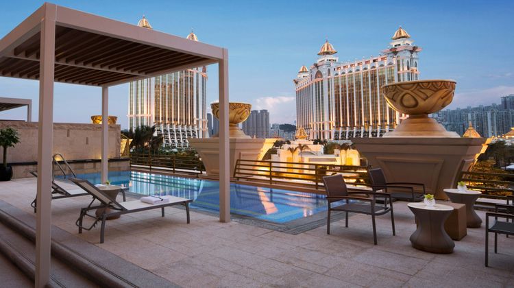 JW Marriott Hotel Macau Pool