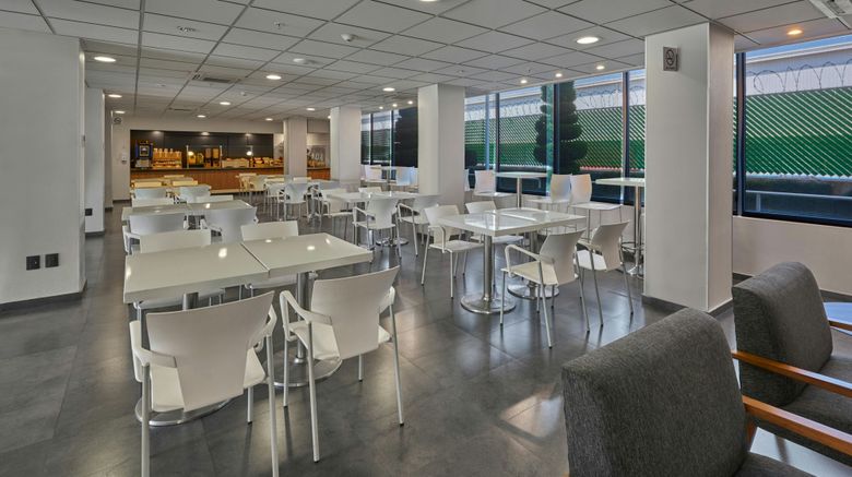 <b>City Express by Marriott Plaza Central Restaurant</b>. Images powered by <a href="https://www.leonardoworldwide.com/" title="Leonardo Worldwide" target="_blank">Leonardo</a>.