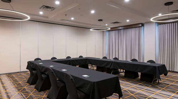 Holiday Inn Hotel & Suites Kamloops Meeting