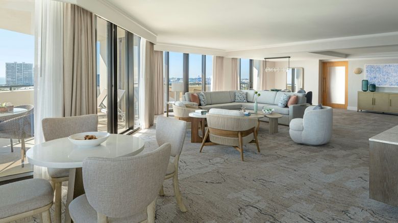 <b>Fort Lauderdale Marriott Harbor Beach Room</b>. Images powered by <a href="https://www.leonardoworldwide.com/" title="Leonardo Worldwide" target="_blank">Leonardo</a>.