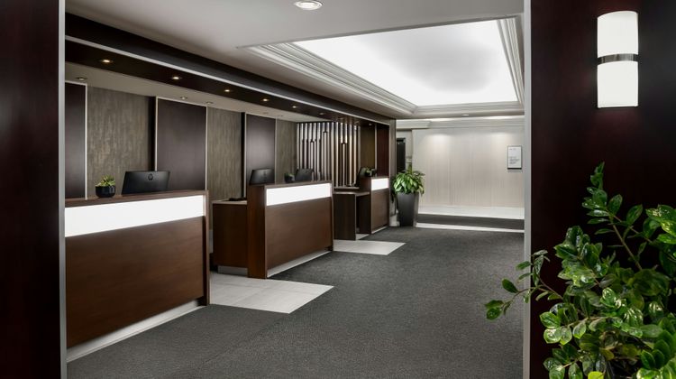 Sheraton Montreal Airport Hotel Lobby