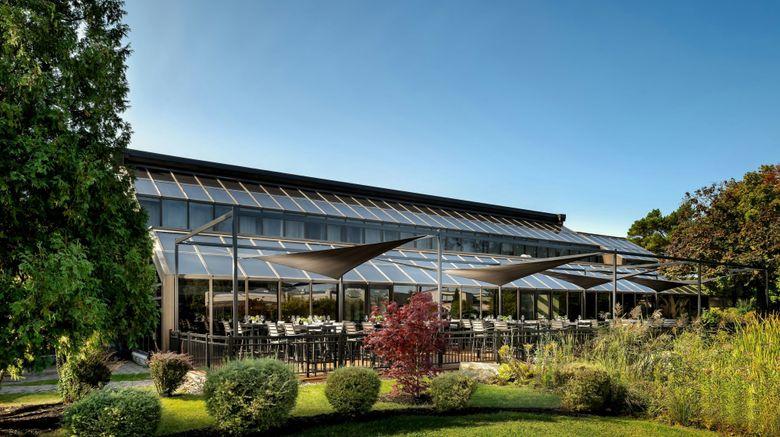 <b>Sheraton Montreal Airport Hotel Restaurant</b>. Images powered by <a href="https://www.leonardoworldwide.com/" title="Leonardo Worldwide" target="_blank">Leonardo</a>.
