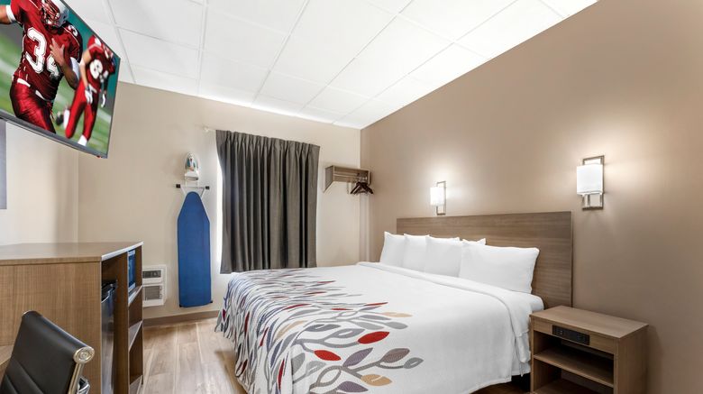 <b>Red Roof Inn Johnstown Room</b>. Images powered by <a href="https://www.leonardoworldwide.com/" title="Leonardo Worldwide" target="_blank">Leonardo</a>.