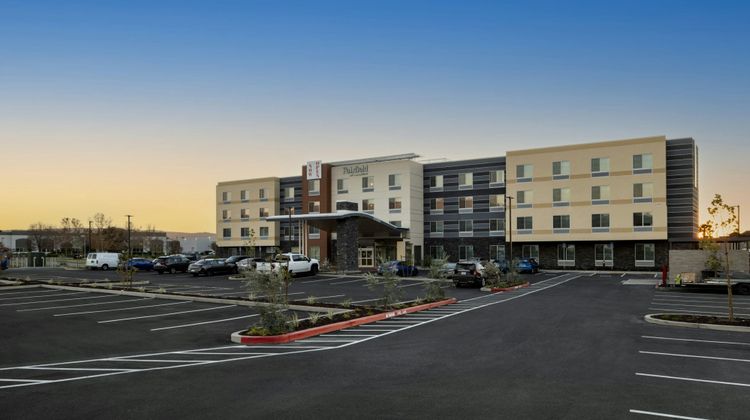 Fairfield Inn & Suites Livermore Exterior