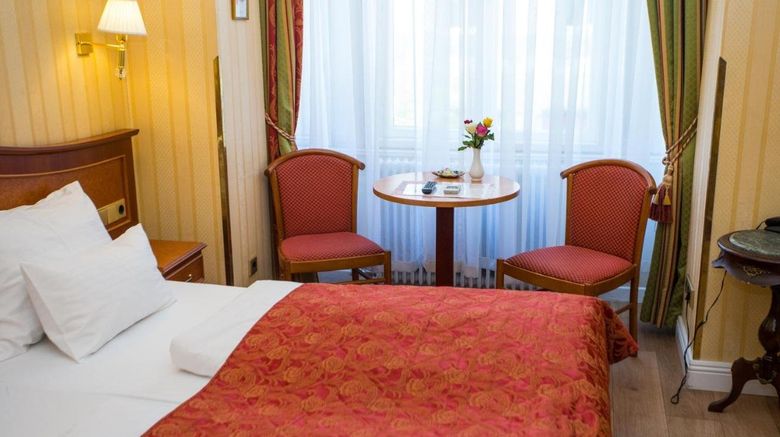 <b>Opera Suites Room</b>. Images powered by <a href="https://www.leonardoworldwide.com/" title="Leonardo Worldwide" target="_blank">Leonardo</a>.