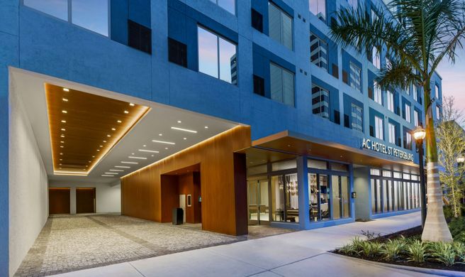 AC Hotel St Petersburg Downtown Exterior