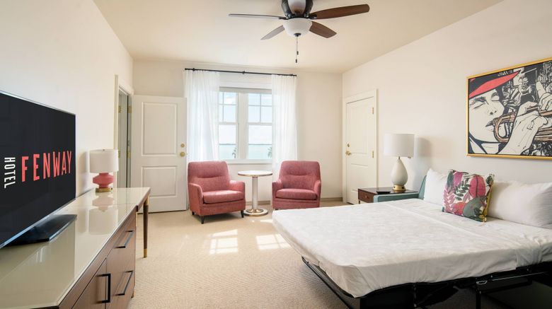 <b>Fenway Hotel, Autograph Collection Suite</b>. Images powered by <a href="https://www.leonardoworldwide.com/" title="Leonardo Worldwide" target="_blank">Leonardo</a>.