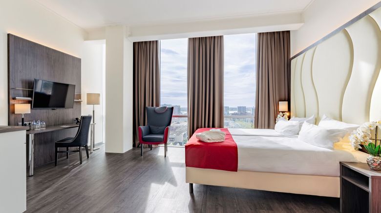 <b>Plaza Premium Almere Room</b>. Images powered by <a href="https://www.leonardoworldwide.com/" title="Leonardo Worldwide" target="_blank">Leonardo</a>.