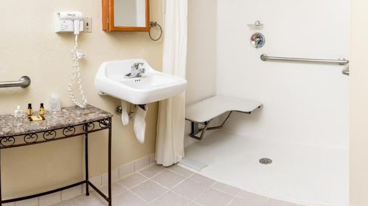 MCM Elegante Colorado Springs Room