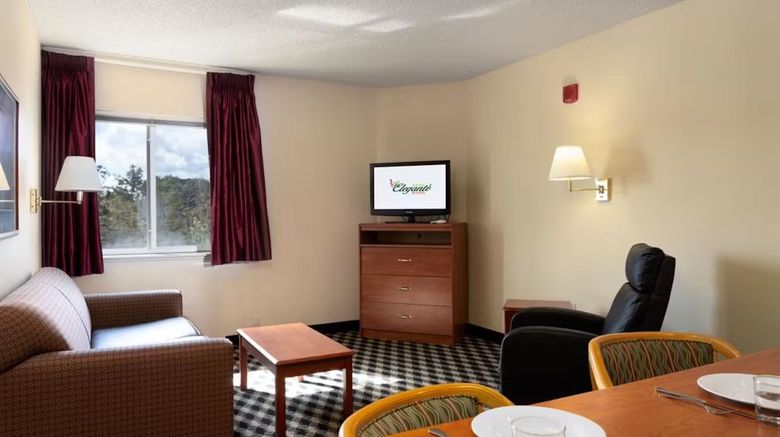 <b>MCM Elegante Colorado Springs Suite</b>. Images powered by <a href="https://www.leonardoworldwide.com/" title="Leonardo Worldwide" target="_blank">Leonardo</a>.