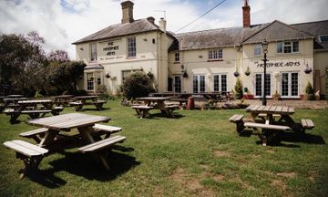 Mortimer Arms Hotel